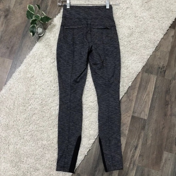 Athleta Heather Gray & Black High Rise Highline Hybrid Leggings Size 10 - Picture 7 of 9
